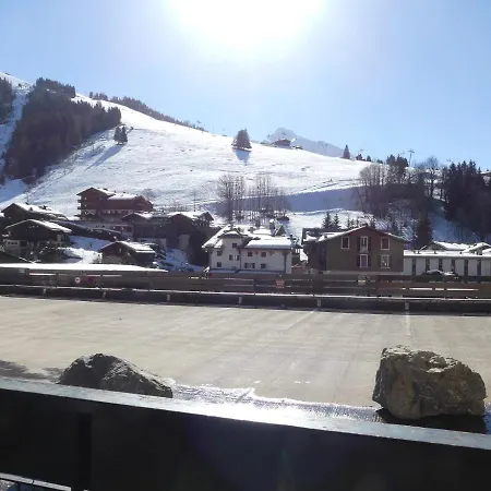 Elan 12 - Tres Bel Centre Village * La Clusaz